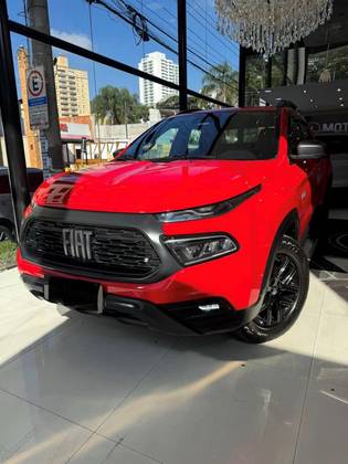 FIAT TORO 2.0 16V TURBO DIESEL ULTRA 4WD AT9 FIAT TORO 2.0 16V TURBO DIESEL ULTRA 4WD AT9